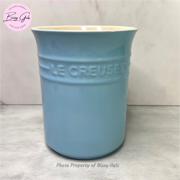 Le Creuset Sky Blue 1 L Utensil Crock - NEW - Picture 1 of 5